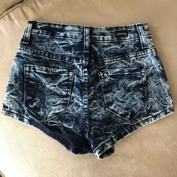 Hidden Jeans Shorts Small NWOT - Picture 2 of 3